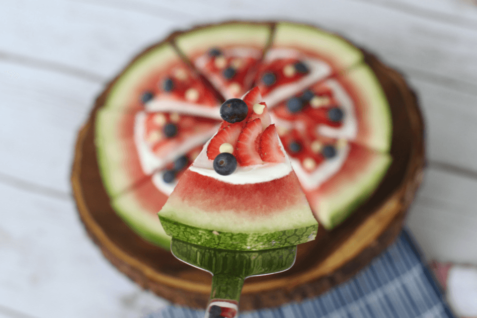 4th of July Dessert Recipe. Red, White and Blue Patriotic Watermelon Pizza.